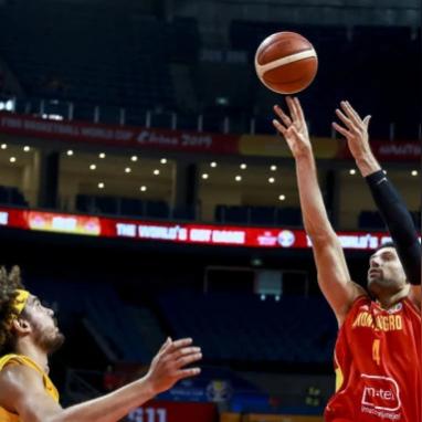 俄罗斯与黑山足球比赛的长尾关键词有什么