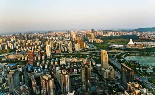 商铺租金高、生意难做，打算租商铺做这"三种生意"，有出路吗？