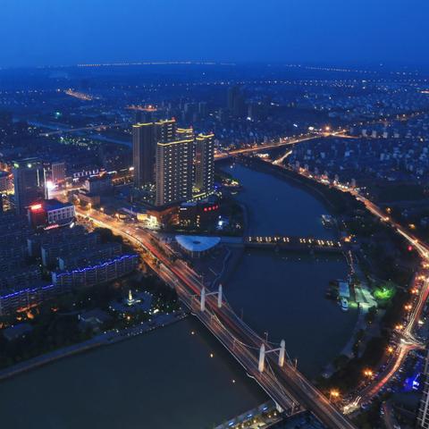 宁波市和杭州市哪个好玩