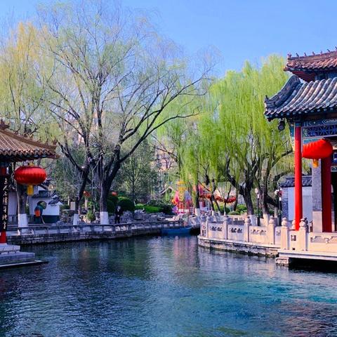 谁能告诉我济南有什么好玩的呢？