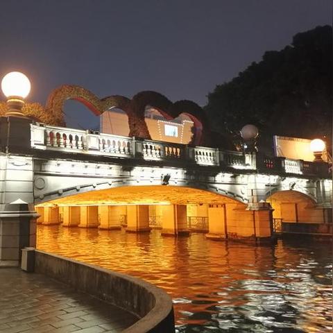 桂林市附近哪里有玻璃桥