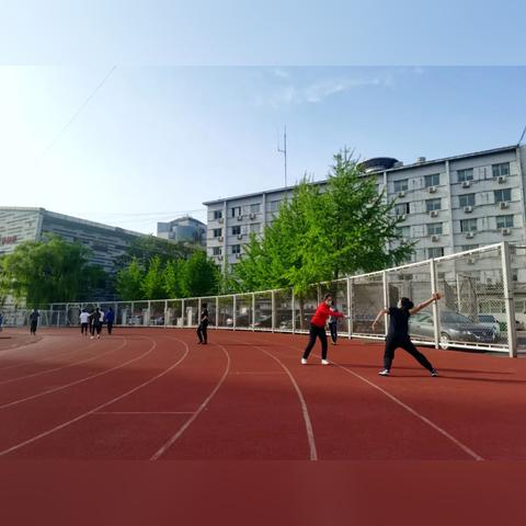 东莞市东城哪里有蓝球场