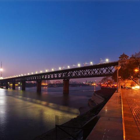 2025.12.7成都今日穿衣指南