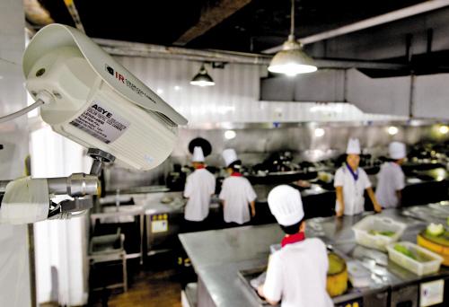 打造阳光厨房武汉市基层作风巡查第五组牵头破除餐饮盲区