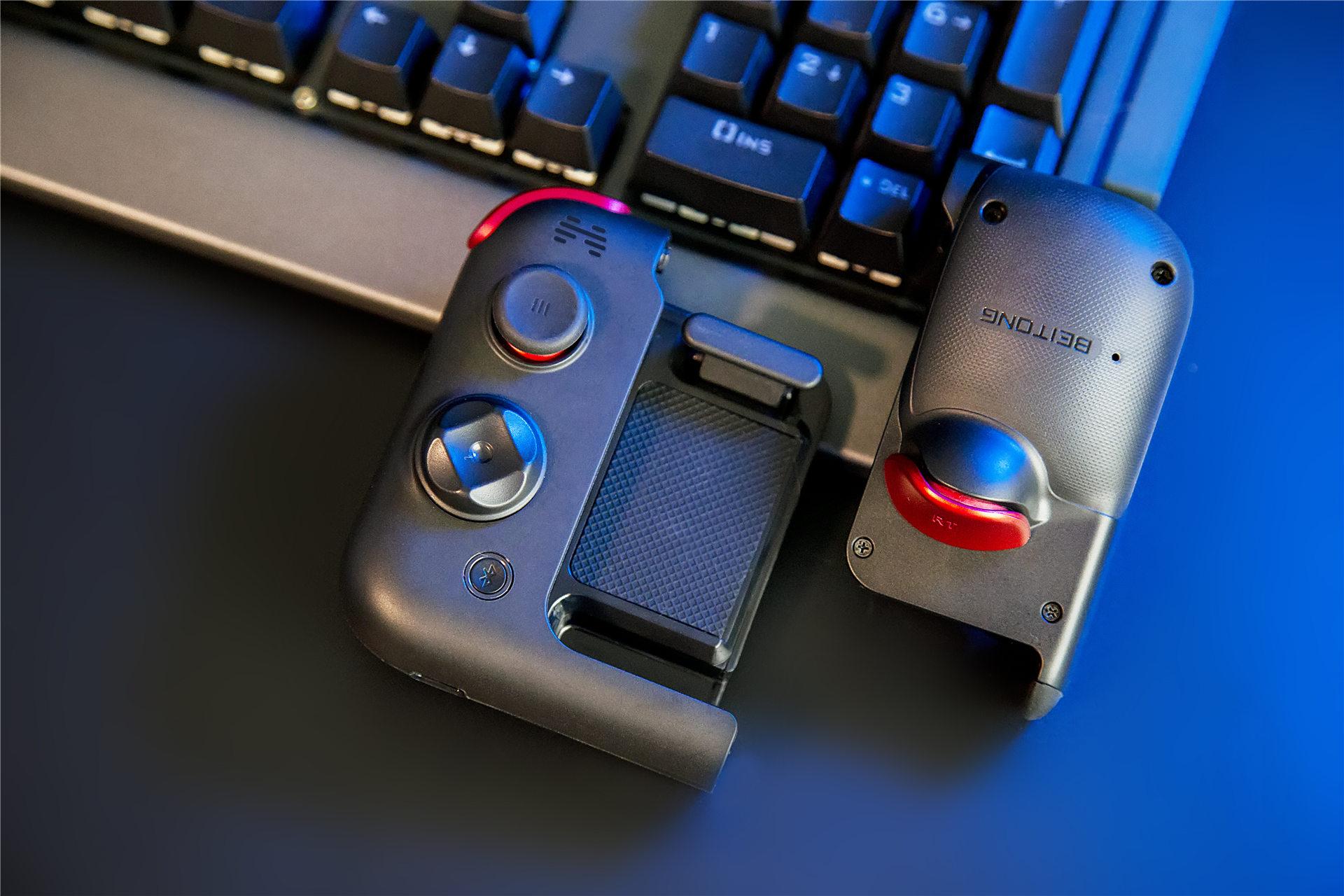 原神苹果手柄怎么捡东西（原神怎么提前更新版本）