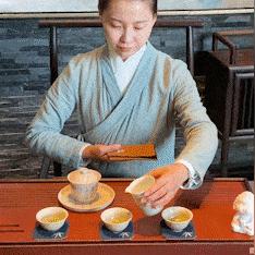 奥体中心在济南什么区？