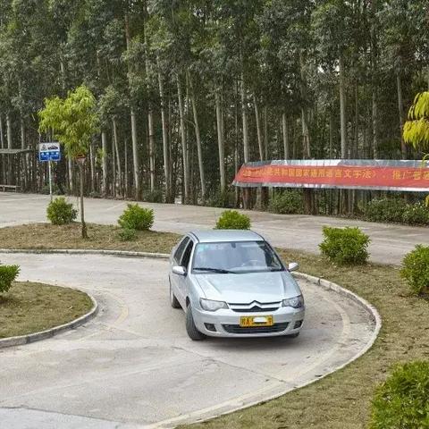 在南宁学车哪个驾校好的相关长尾关键词有哪些