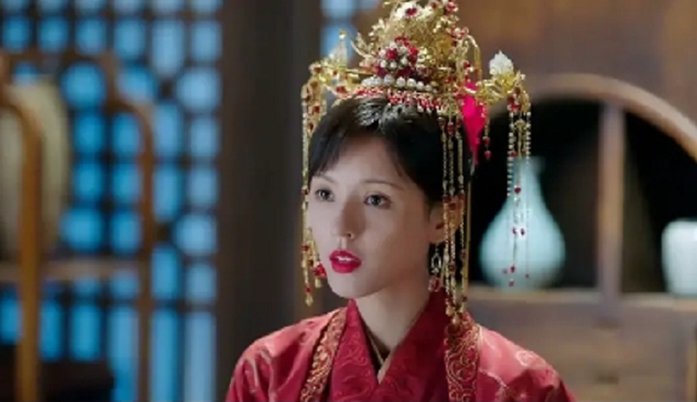 《琉璃美人煞》褚玲珑有没有喜欢过乌童