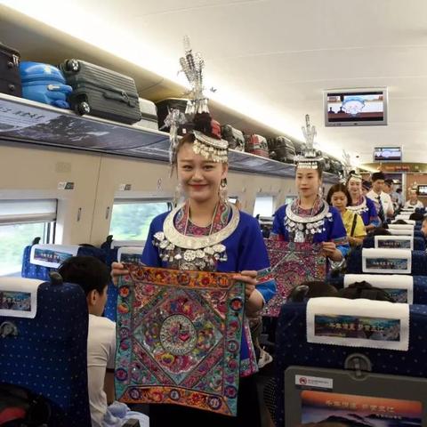 南宁巴马动车的相关长尾关键词有哪些