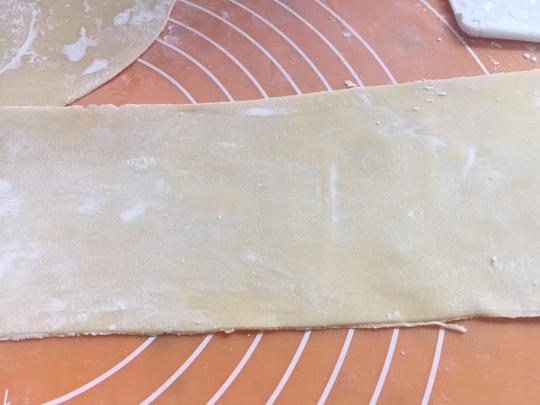一碗面粉，一个蛋，口感顺滑又劲道，一家人吃管饱