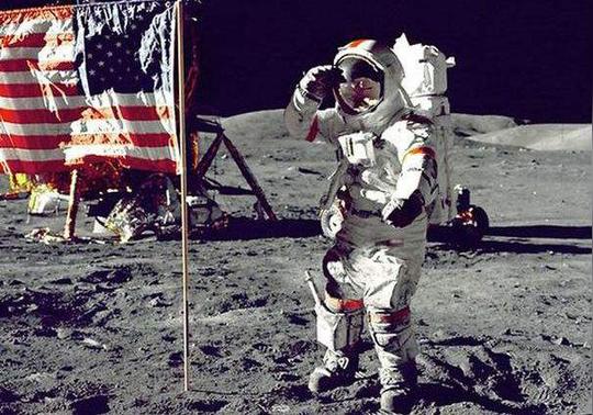 48年前骗局浮出水面，美国真的登月了吗？如今一个消息揭露答案