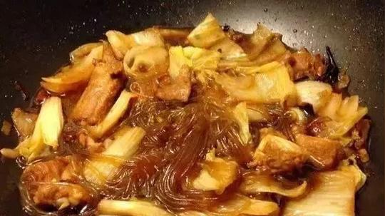 内蒙古的舌尖-巴盟烩酸菜
