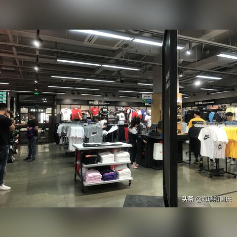 济南市精品女装馆有哪些