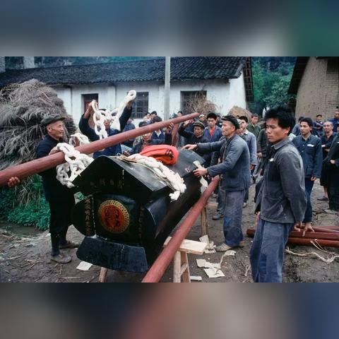 桂林市怎么坐车到临桂