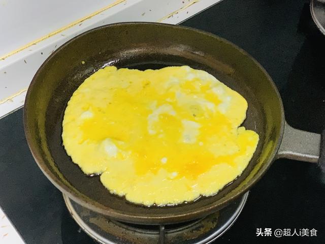 蛋皮菠菜卷