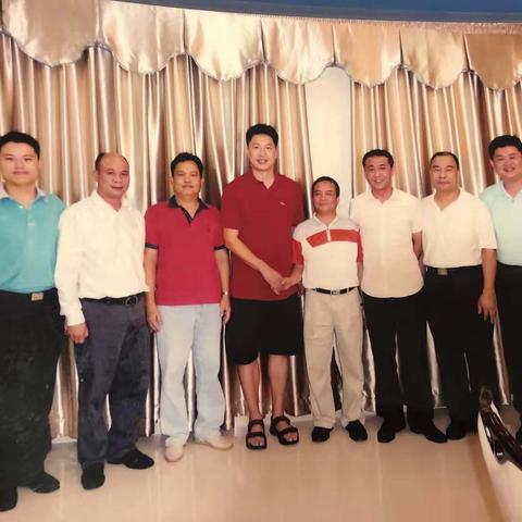 中山市在深圳的什么方向？