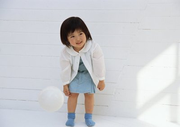 夏天宝宝光脚需要穿袜子吗