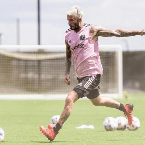 中国足球运动员长胖的长尾关键词有什么