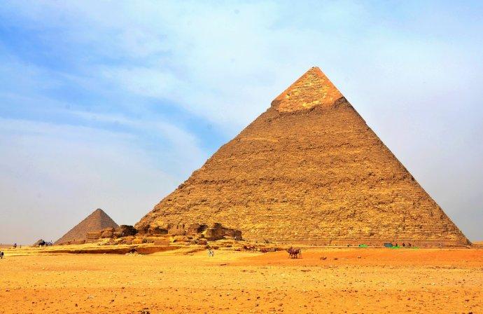 埃及金字塔未解之谜(埃及金字塔是如何建造出来的)