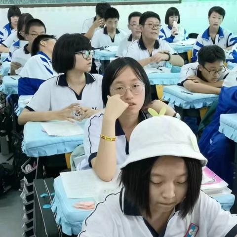 哈尔滨四十七中月考相关长尾关键词有哪些