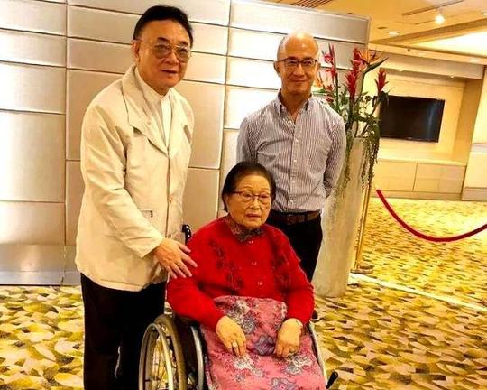 吕燕妮97岁去世后，香港还剩一个百岁千亿富婆，堪称隐形女首富