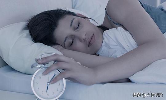 “睡眠经济”市场规模超四千亿，售价不低，助眠产品依旧被疯抢