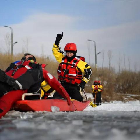 哈尔滨无人机表演时间相关长尾关键词有哪些