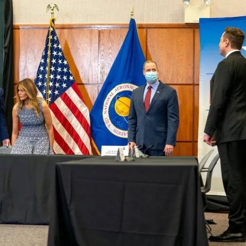 跨境亚马逊钞票枪的相关长尾关键词有什么