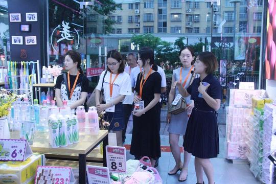 实体店生意越来越差，怎么办？听听这些实战派专家的方法