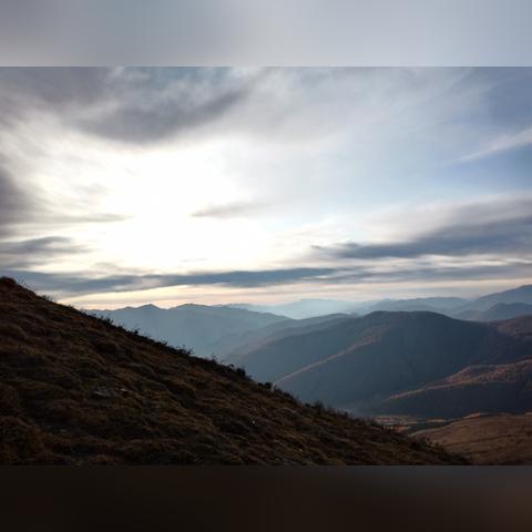 刮风吹倒雕像重庆大学的长尾关键词有哪些