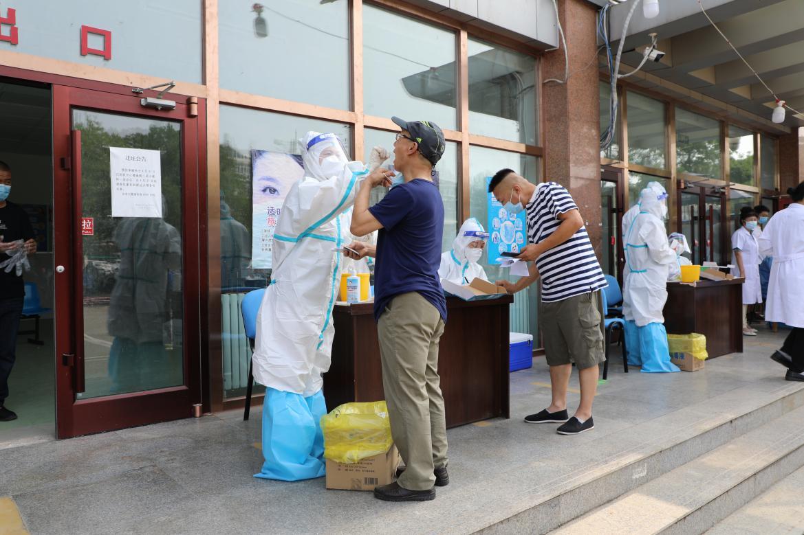 武汉明确咽拭子采集至少擦拭6次
 （武汉咽拭子核酸检测）