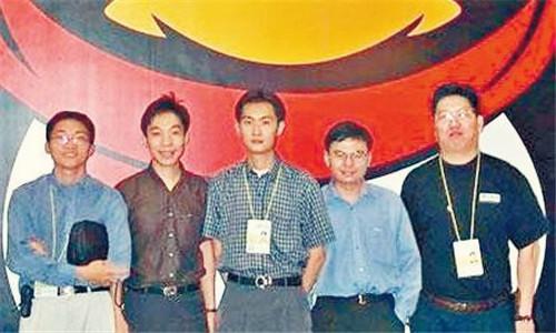 腾讯创始人之一：一半是老板，一半是天使，挖老东家的“墙角”？