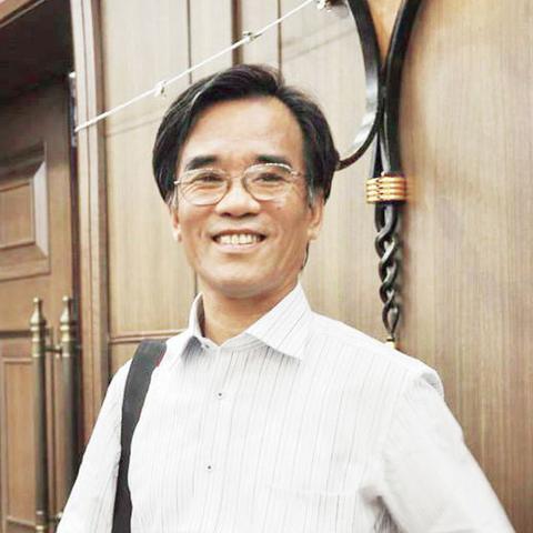 泊头在山东济南市什么方向