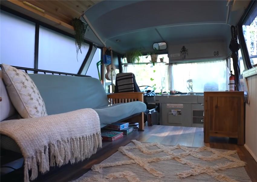 低价股一览 27股股价不足2元