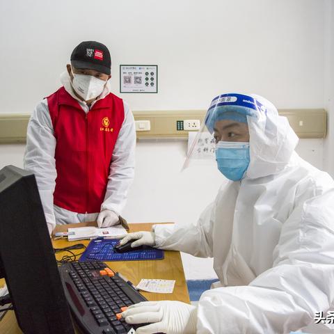 现在在武汉跑滴滴怎么样？单子多吗？私家车不办证能跑吗？