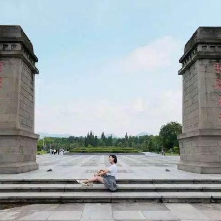 重庆大学开学场景图高清的长尾关键词有哪些