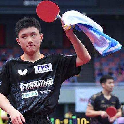 卡塔尔最高足球运动员的长尾关键词有哪些