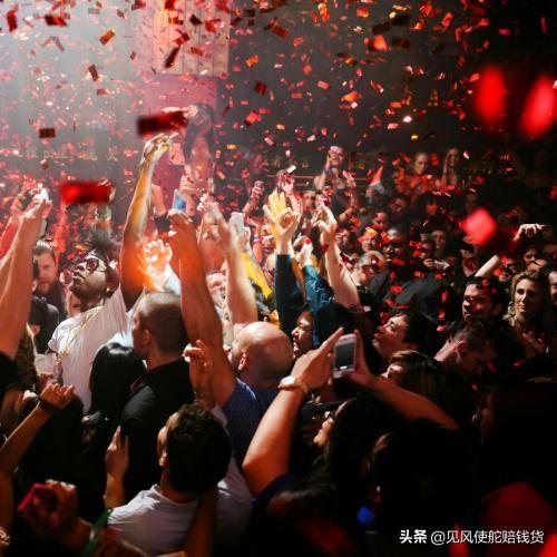 为什么现在一部分男孩子对夜店毫无兴趣，甚至还有些排斥夜店呢？