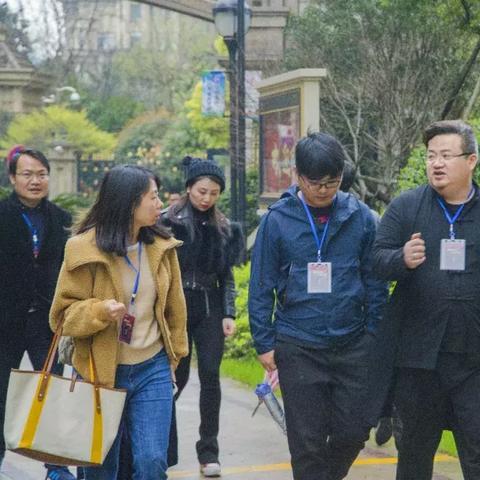 温州市和成都市哪个大