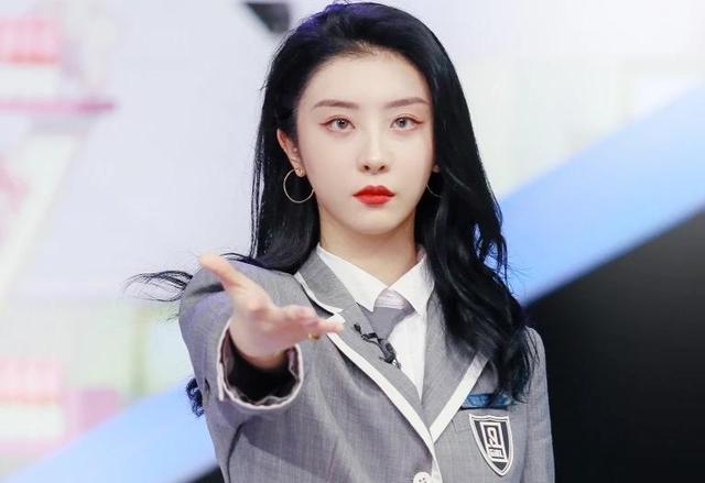 耿直和嘴欠有什么不同