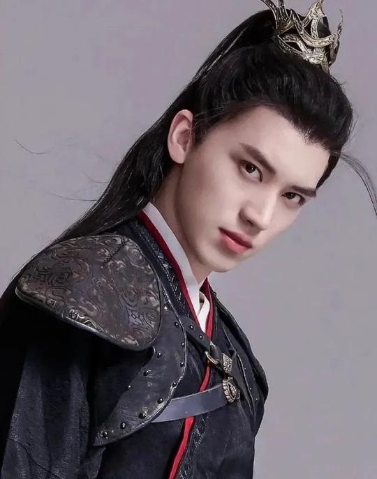 《大唐明月》扑街预定？娜扎演技惹争议，剧情疑魔改遭原作者吐槽