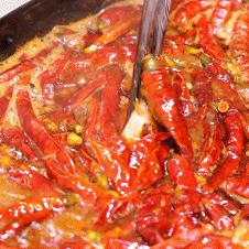 四方桌鲜切牛肉老火锅成都市的长尾关键词有什么