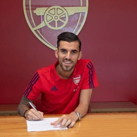 欧冠最新形势：阿森纳六连胜锁定前八，西甲劲旅沦为副班长