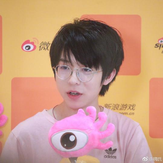 王者荣耀一哥嗨氏现状：确认跳槽快手成新一哥！网友纷纷纷点赞