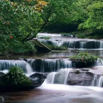 桂林和成都哪个更适合旅游？