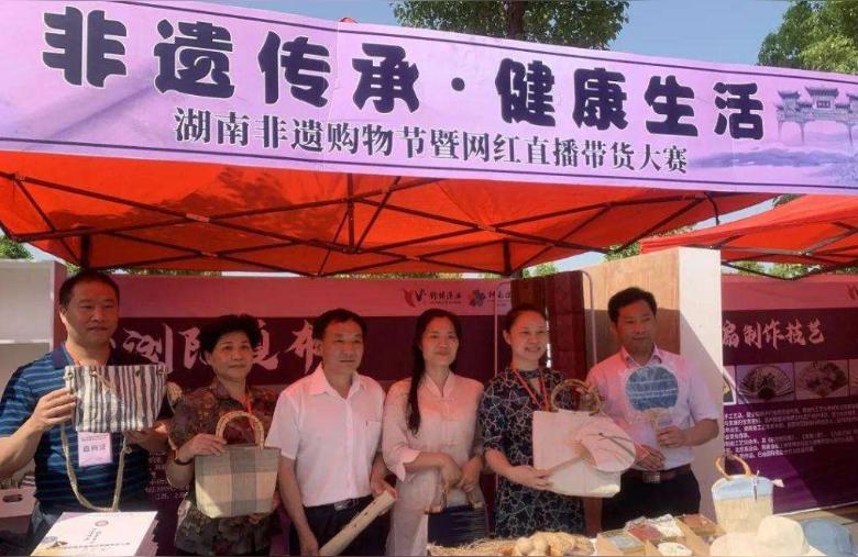 創(chuàng)業(yè)短視頻教程交流稿件創(chuàng)業(yè)視頻怎么拍 運營百科