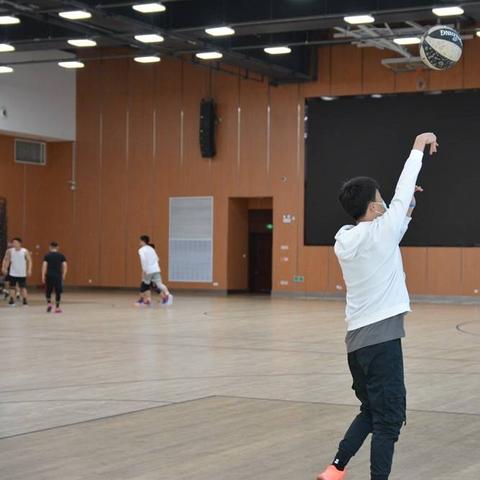 保定市游泳办卡的长尾关键词有什么