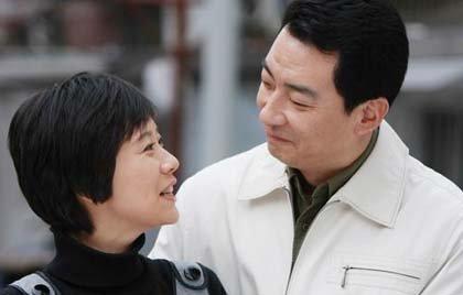 十年后重温《蜗居》：买不起房的婚姻，还有幸福的权利吗