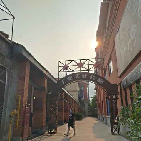 南宁上河城晚上的相关长尾关键词有哪些