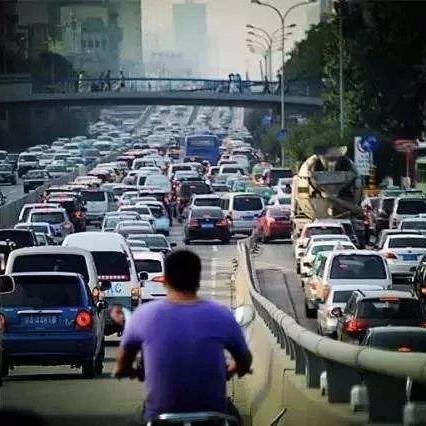 2025.11.25西安今日穿衣指南